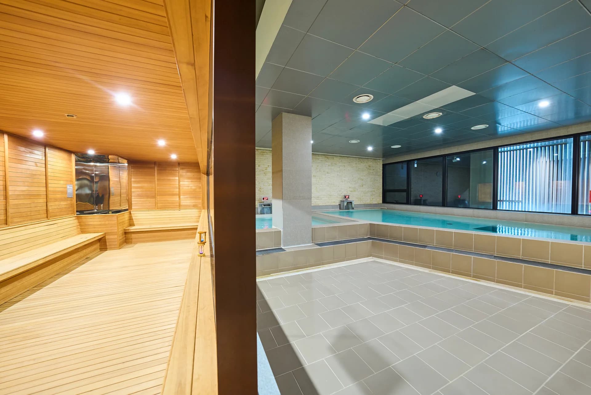 Chiyu-in Onsen Sauna · Central Plaza B1 · open year-round
